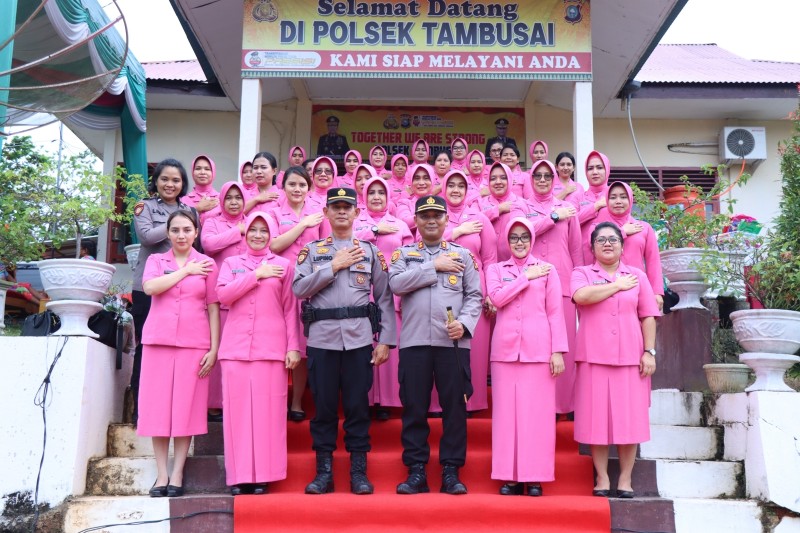 Kapolres Rohul Bersama Ketua Bhayangkari Cabang Polres Rohul Laksanakan Kunker Ke Mako Polsek Tambusai